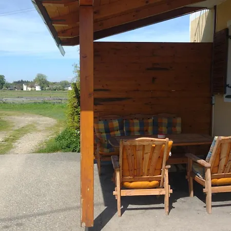 Apartament Nepo - Pur